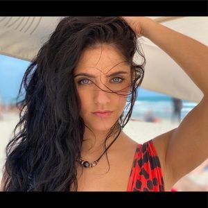 Meet your Posher, Esther